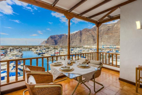 Home2Rest - 1st line with ocean, cliffs, port views - calm, newly renovated